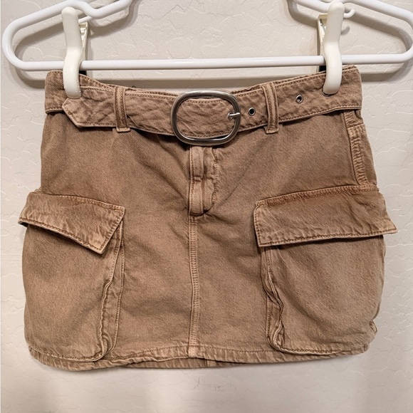 stradivarius Dresses & Skirts - stradivarius Tan Utility Mini Skirt with Silver Buckle 100% cotton